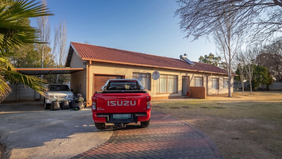 3 Bedroom Property for Sale in West Park Free State